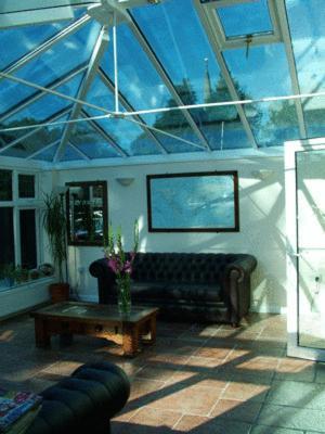 Gatwick House Hotel Хорли Екстериор снимка